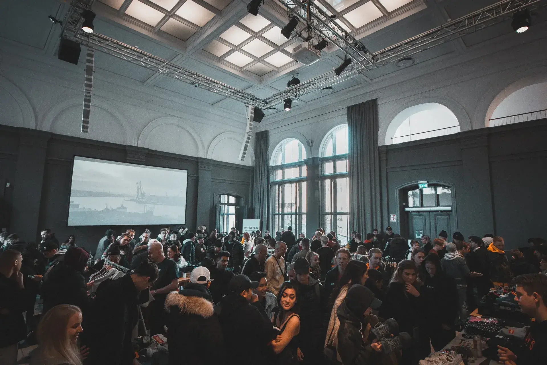 jakob-dalbjorn-cuKJre3nyYc-unsplash